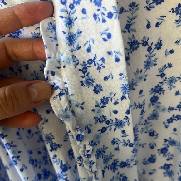 Eileen West Ruffled Robe - Picture 7 of 11